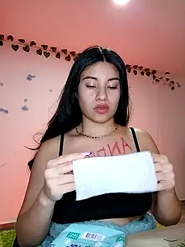 tara20  online show from December 7, 2024, 8:33 am