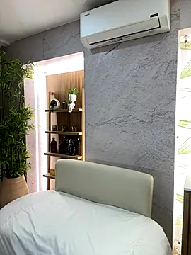 Snapshot of LIAH_IZUMI chatting on October 11, 2025, 10:47 am LIAH IZUMI online show from October 11, 2025, 10:47 am