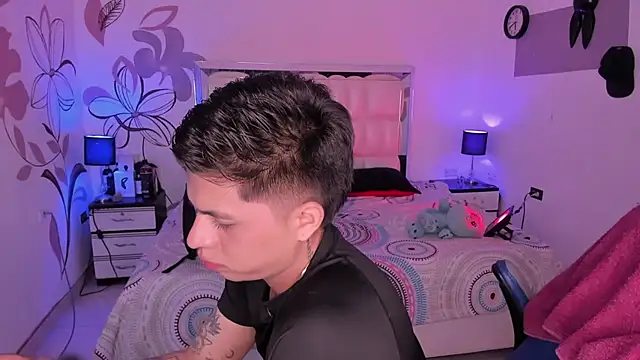 Niicky1  online show from February 10, 2025, 9:15 pm