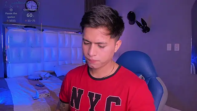 Niicky1  online show from November 10, 2025, 2:38 pm