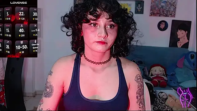 kitty22  online show from November 14, 2025, 1:32 pm