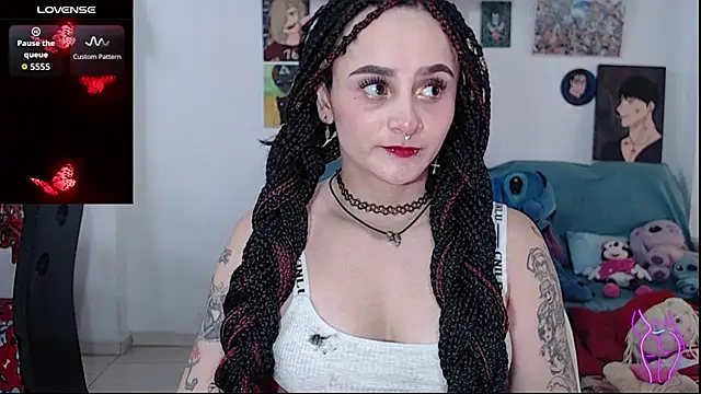 kitty22  online show from December 4, 2025, 2:48 pm