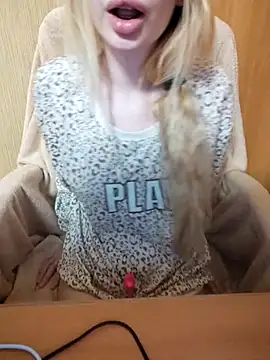 Snapshot of Elza_kom chatting on December 14, 2024, 9:07 am Elza kom online show from December 14, 2024, 9:07 am