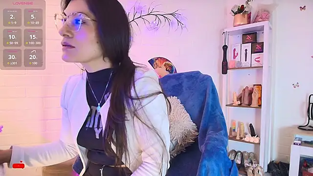 Snapshot of Rapunzeell_ chatting on September 23, 2025, 1:58 pm Rapunzeell  online show from September 23, 2025, 1:58 pm