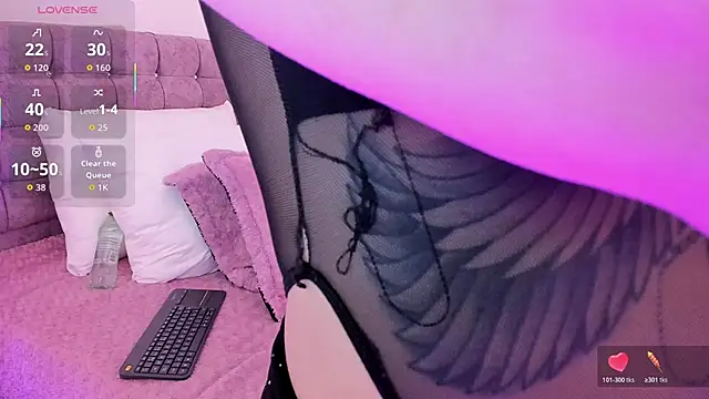 isabella simons online show from June 29, 2026, 2:18 am