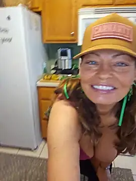 Snapshot of Erotic_and_Exotic chatting on March 7, 2026, 7:44 pm Erotic and Exotic online show from March 7, 2026, 7:44 pm