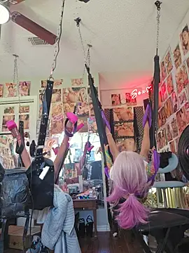 Snapshot of luvs2cumm69 chatting on March 18, 2026, 4:21 pm luvs2cumm69 online show from March 18, 2026, 4:21 pm