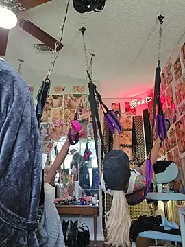 Snapshot of luvs2cumm69 chatting on March 26, 2026, 8:14 pm luvs2cumm69 online show from March 26, 2026, 8:14 pm