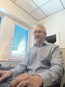 tom-swede online show from June 5, 2026, 1:06 pm