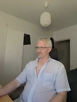 tom-swede online show from June 6, 2026, 11:09 pm