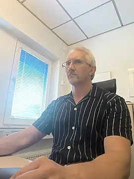 tom-swede online show from August 4, 2026, 2:30 pm