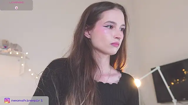 NeonShine online show from September 21, 2025, 5:31 am