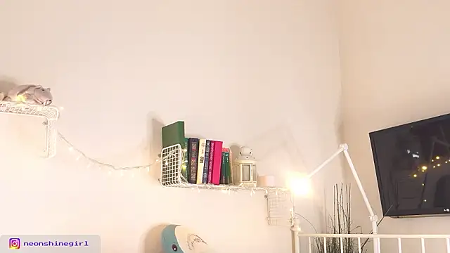 NeonShine online show from March 23, 2026, 4:49 am