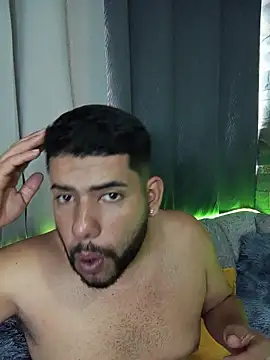 Snapshot of passionate_love22 chatting on October 23, 2025, 12:26 pm passionate love22 online show from October 23, 2025, 12:26 pm