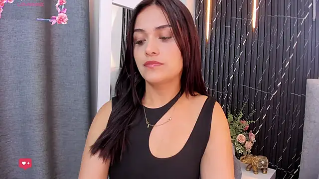 Snapshot of katrina_kaif_x chatting on March 18, 2026, 7:17 pm katrina kaif x online show from March 18, 2026, 7:17 pm