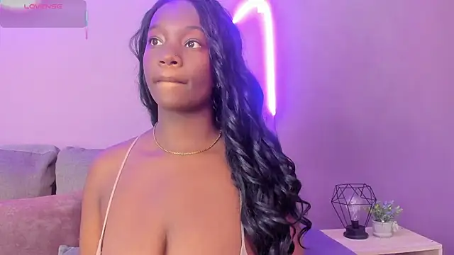 Snapshot of lanna_bx chatting on October 10, 2025, 7:13 pm lanna bx online show from October 10, 2025, 7:13 pm