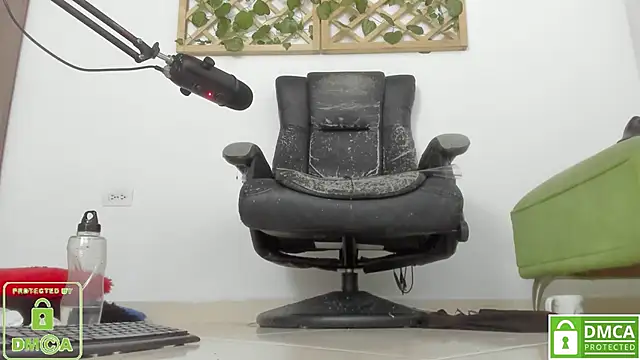 isa loves cum online show from December 8, 2024, 3:32 am