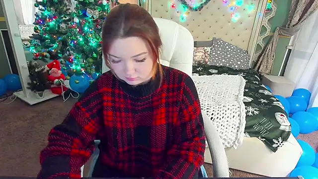 RosieMoons online show from December 26, 2024, 7:49 pm