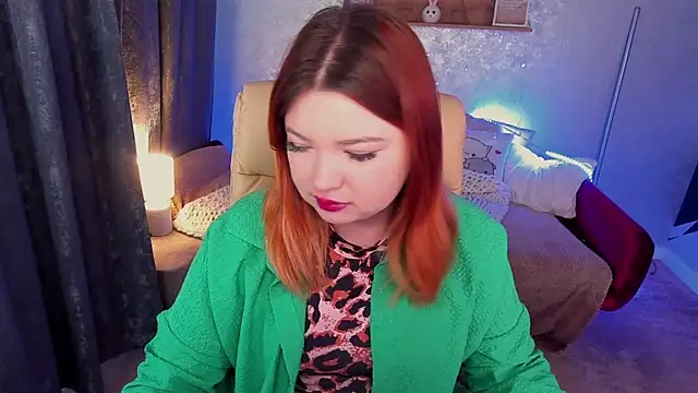 RosieMoons online show from January 14, 2025, 7:17 am