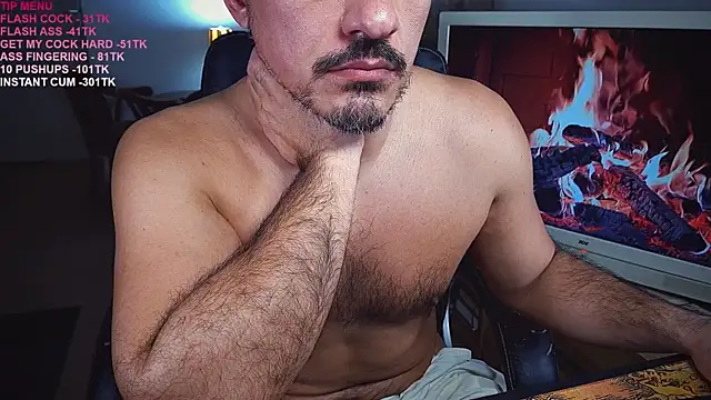 Snapshot of officeman7 chatting on March 10, 2025, 11:49 pm officeman7 online show from March 10, 2025, 11:49 pm