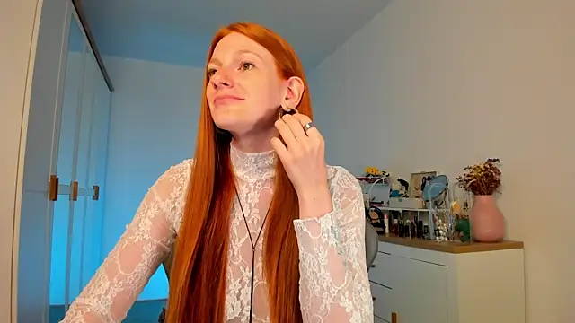 Aliceginger99 online show from July 24, 2026, 1:31 pm