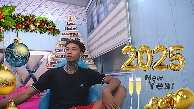 sexy blacks  online show from December 31, 2024, 11:53 am