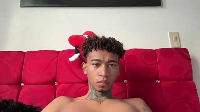 Snapshot of sexy_blacks_ chatting on October 17, 2025, 12:30 pm sexy blacks online show from October 17, 2025, 12:30 pm