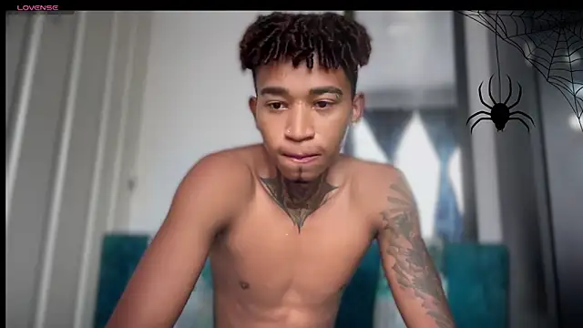 Snapshot of sexy_blacks_ chatting on October 27, 2025, 12:09 pm sexy blacks online show from October 27, 2025, 12:09 pm