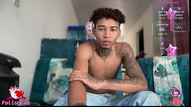 Snapshot of sexy_blacks_ chatting on November 1, 2025, 1:13 pm sexy blacks online show from November 1, 2025, 1:13 pm