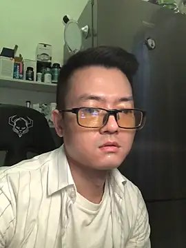 wangjian2324 online show from May 8, 2026, 1:38 pm