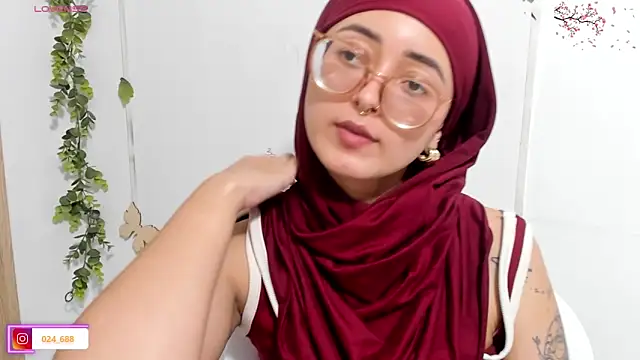 Snapshot of aysel_elid chatting on April 15, 2026, 11:27 pm aysel elid online show from April 15, 2026, 11:27 pm