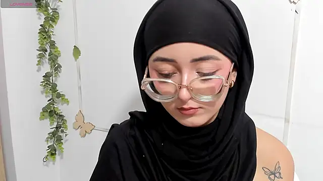 Snapshot of aysel_elid chatting on April 26, 2026, 11:02 pm aysel elid online show from April 26, 2026, 11:02 pm
