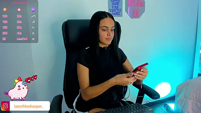ChloeHarper  online show from December 4, 2024, 3:10 pm