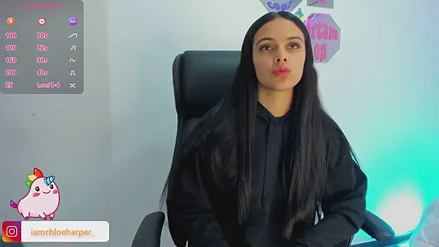 ChloeHarper  online show from December 13, 2024, 11:55 am
