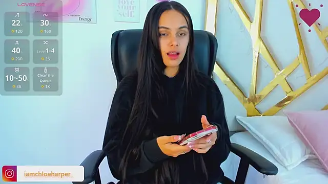 Snapshot of ChloeHarper_ chatting on September 27, 2025, 12:21 pm ChloeHarper online show from September 27, 2025, 12:21 pm