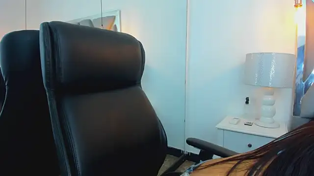 Snapshot of ChloeHarper_ chatting on October 15, 2025, 1:22 pm ChloeHarper online show from October 15, 2025, 1:22 pm