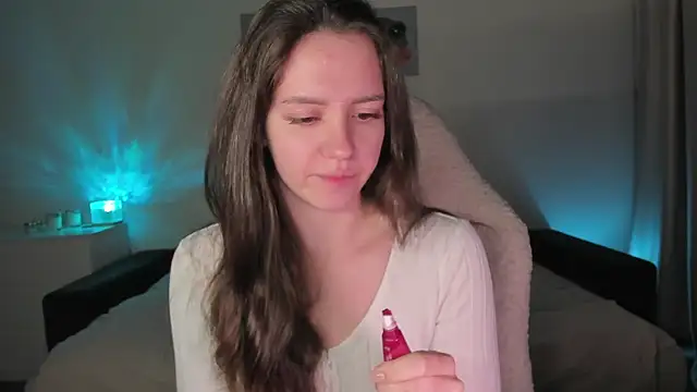 Sonia moon  online show from September 27, 2025, 2:27 am