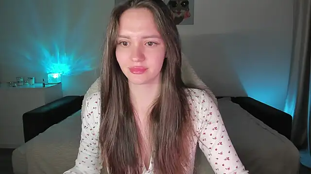 Sonia moon  online show from October 1, 2025, 2:28 am