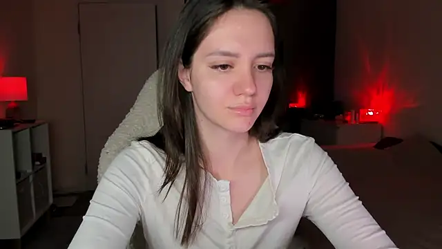 Sonia moon  online show from November 2, 2025, 2:47 am