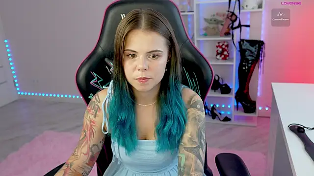 Latex Kitty online show from August 6, 2026, 1:24 pm