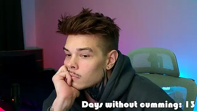 DENIS HERE online show from February 9, 2026, 8:35 pm