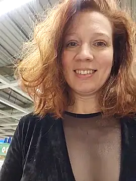 Exhibitionsplit online show from January 12, 2026, 11:59 am