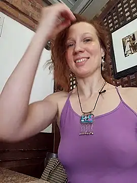 Exhibitionsplit online show from May 4, 2026, 9:49 am