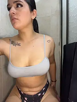 violet-333 online show from August 1, 2026, 3:33 pm
