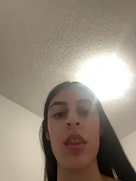 Snapshot of cristel_17 chatting on December 19, 2024, 10:21 pm cristel 17 online show from December 19, 2024, 10:21 pm