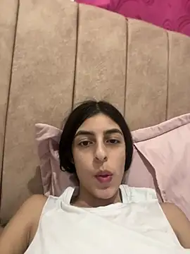 Snapshot of cristel_17 chatting on December 26, 2024, 4:21 am cristel 17 online show from December 26, 2024, 4:21 am