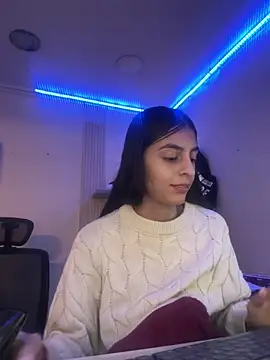 Snapshot of cristel_17 chatting on January 9, 2025, 5:44 am cristel 17 online show from January 9, 2025, 5:44 am