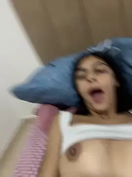 cristel 17 online show from November 27, 2025, 11:07 pm