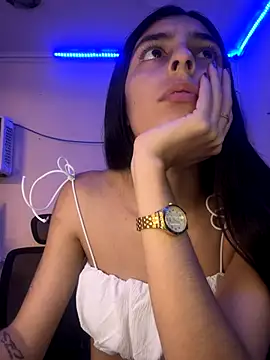 cristel 17 online show from December 20, 2025, 3:02 am