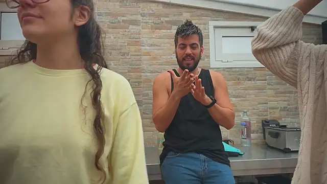 barfantasy online show from October 4, 2025, 9:18 am